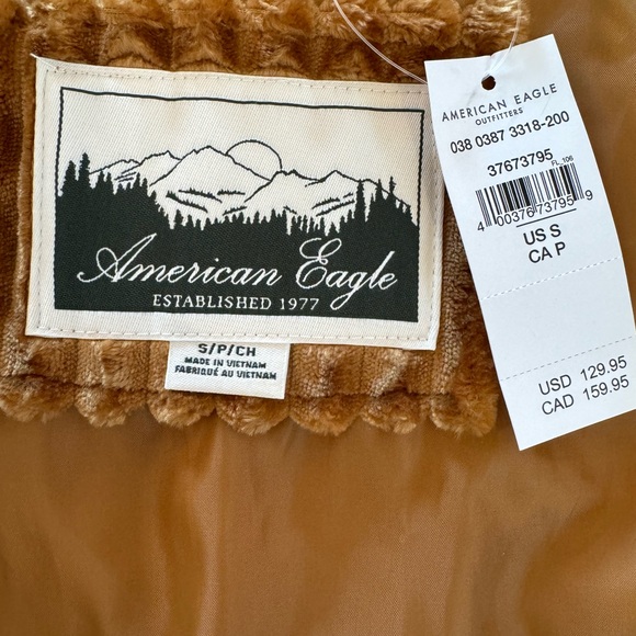 American eagle fuzzy jacket. Size S. New with tags. - Picture 8 of 8